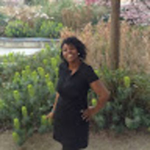 Meet your Posher, Dominique